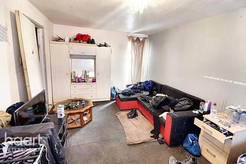 34 Bakers Lane, Peterborough, PE2 9QW