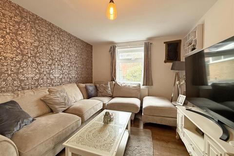 2 bedroom end of terrace house for sale, Spinney Path, Monkmoor, Shrewsbury