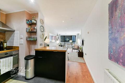 1 bedroom flat for sale, Johnny Andrews House, Boulcott Street, London E1