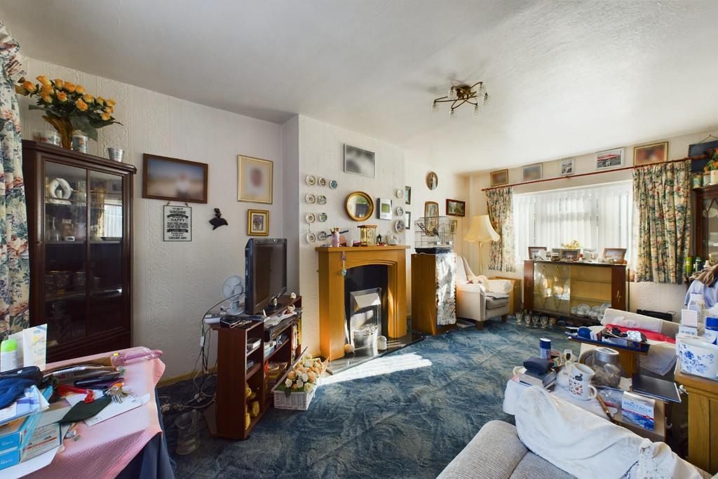 CAM04106 G0-PR0091-STILL007.jpg