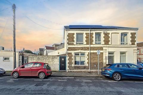 5 bedroom end of terrace house for sale, Minister Street, Cathays, Cardiff