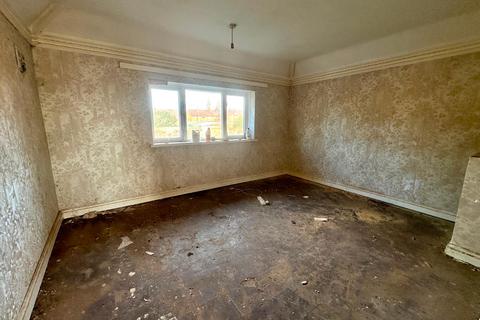 2 bedroom maisonette for sale, Stephenson Avenue, Walsall WS2