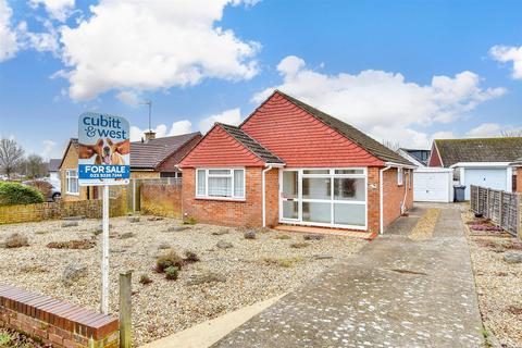 3 bedroom detached bungalow for sale, Charlesworth Drive, Waterlooville, Hampshire