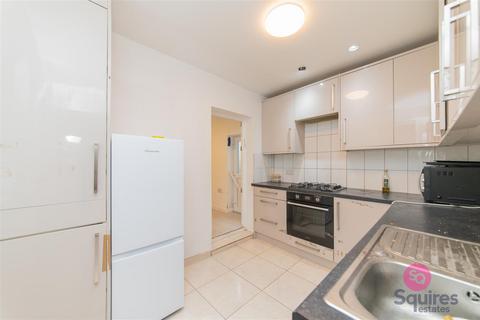 3 bedroom flat for sale, Second Avenue, Hendon, London