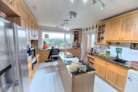 2 bedroom bungalow for sale, Amsbury Road, Coxheath