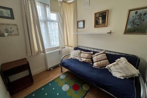 41 Birch Barn Way, Northampton, NN2 8DT
