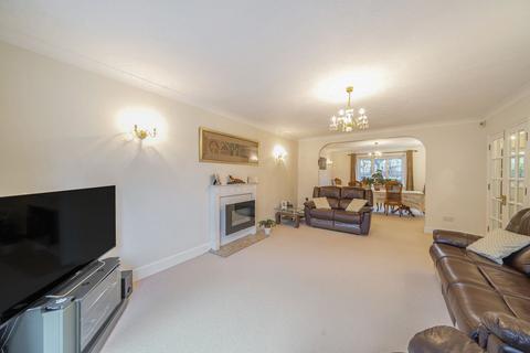 4 bedroom detached house for sale, Linfield Close, London NW4