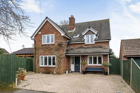 4 bedroom detached house for sale, Chase Grove, Waltham Chase, Hampshire, SO32