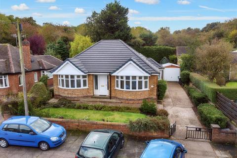 2 bedroom detached bungalow for sale, Valmont Road, Bramcote, Nottingham