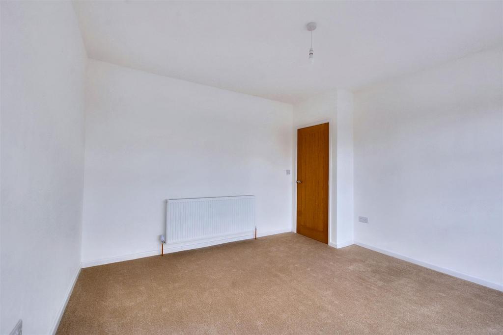 Bedroom 1 2.jpeg
