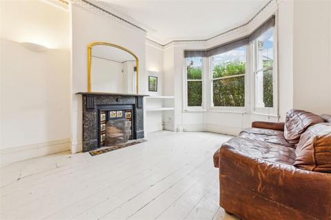 4 bedroom terraced house to rent, Leander Road, London SW2