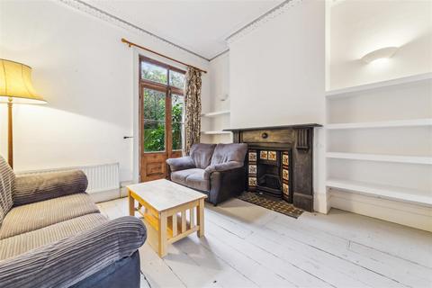 4 bedroom terraced house to rent, Leander Road, London SW2