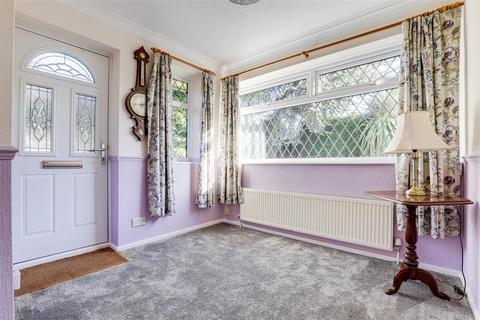 2 Abbotsbury Close, Nottingham, NG5 5AL