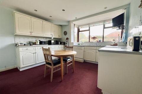 3 bedroom detached house for sale, Cumberland Road, Sale