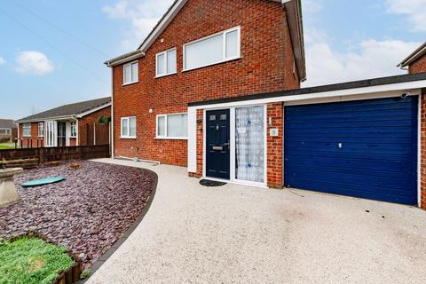 4 bedroom link detached house for sale, The Pastures, Hemsby