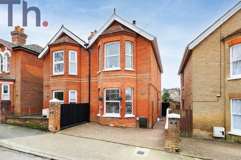 3 bedroom semi-detached house for sale, East Cowes PO32