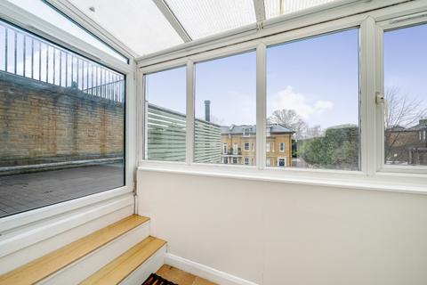 2 bedroom flat to rent, Kingston Hill, KT2