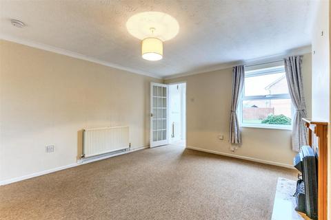 2 bedroom semi-detached house for sale, Columbine Grove, Evesham WR11