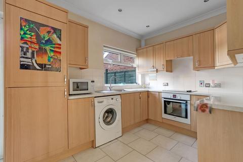 4 bedroom house for sale, Marlow Road, London