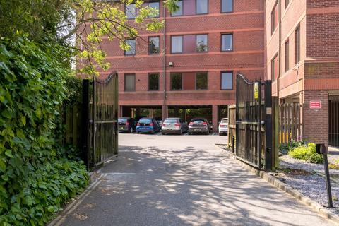 1 bedroom flat for sale, Hazelwick Avenue, Crawley RH10