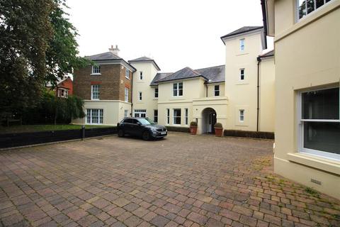 2 bedroom flat to rent, The Pines, Puckle Lane