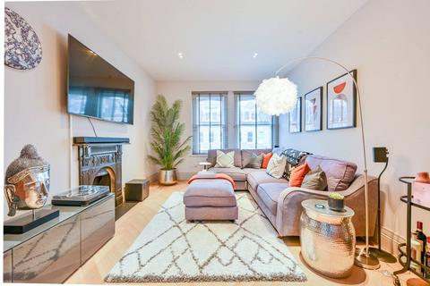 3 bedroom flat to rent, Gunterstone Road, West Kensington, London, W14