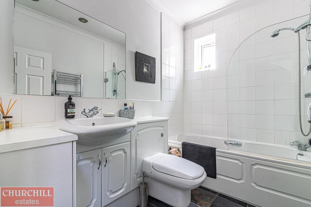 Bathroom (1 of 1).jpg