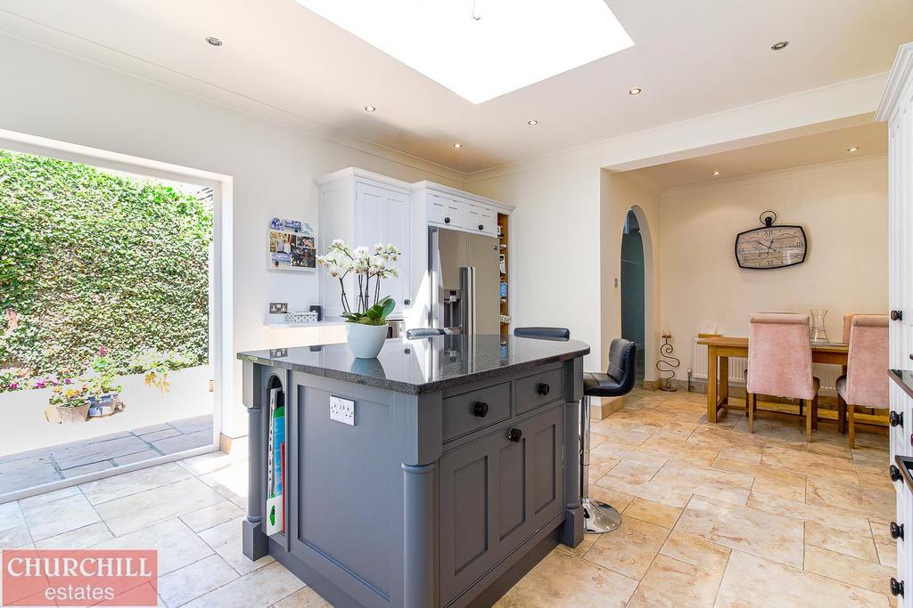 Kitchen2 (1 of 1).jpg