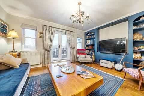 12 Admiralty Way, Teddington, TW11 0NL