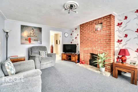 3 bedroom end of terrace house for sale, The Sorrells, Stanford Le Hope