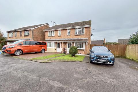 3 bedroom semi-detached house for sale, Open Hearth Close, Griffithstown, NP4