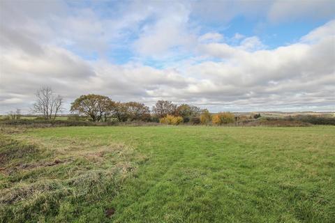 4 bedroom detached house for sale, Stapleford Road, Stapleford Abbotts