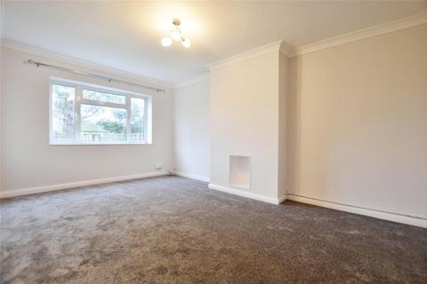 2 bedroom maisonette to rent, High Road, Byfleet, Surrey, KT14