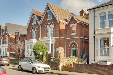 3 bedroom maisonette for sale, St Davids Road, Southsea