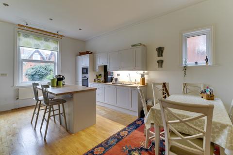 3 bedroom maisonette for sale, St Davids Road, Southsea