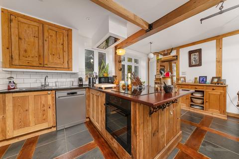 undefined, High Street, KETTERING NN14