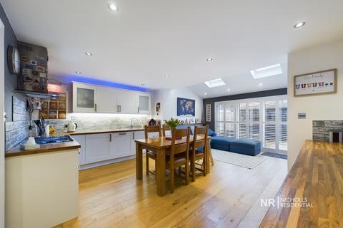 11 Charles Babbage Close, Chessington, KT9 2SA