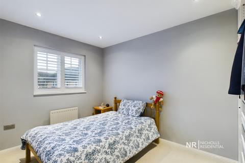 11 Charles Babbage Close, Chessington, KT9 2SA