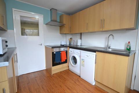 2 bedroom flat to rent, Maidencraig Court, Blackhall, Edinburgh, EH4