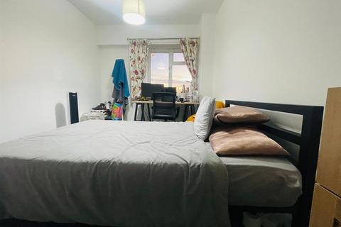 House share to rent, Dorman Way, London