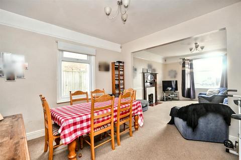 4 bedroom semi-detached house for sale, Ringwood Road, Eastbourne