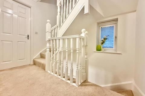 92 Highgate, Wombwell, Barnsley, S73 0FH