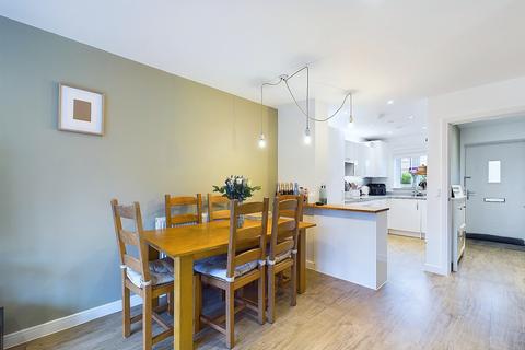 4 Barley Close, Longwick, Princes Risborough, HP27 9ET