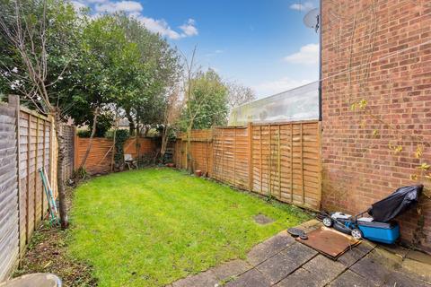 3 bedroom terraced house for sale, Pepys Close, Langley SL3