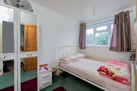 10 Pepys Close, Slough, SL3 8QD