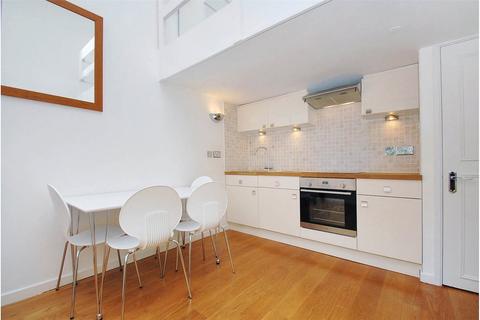 1 bedroom apartment to rent, Britton Street, EC1M