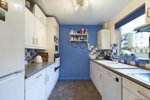 3 bedroom end of terrace house for sale, East Approach Drive, Cheltenham GL52