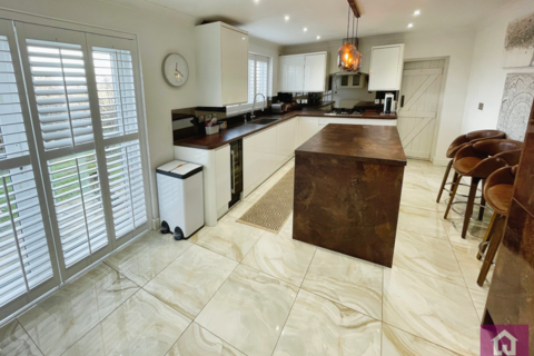 4 bedroom semi-detached house for sale, Greenlands, Tattenhall, Chester, Cheshire, CH3