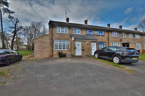 4 bedroom end of terrace house for sale, Garrard Road, Slough, Slough