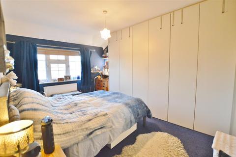 35 Garrard Road, Slough, SL2 2QN